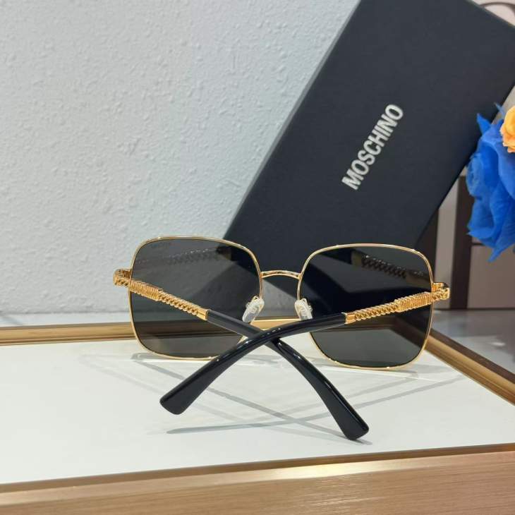 Picture of Moschino Sunglasses _SKUfw73007592fw